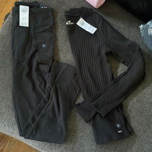 NWT Hollister leggings size small and hollister long sleeve shirt size M